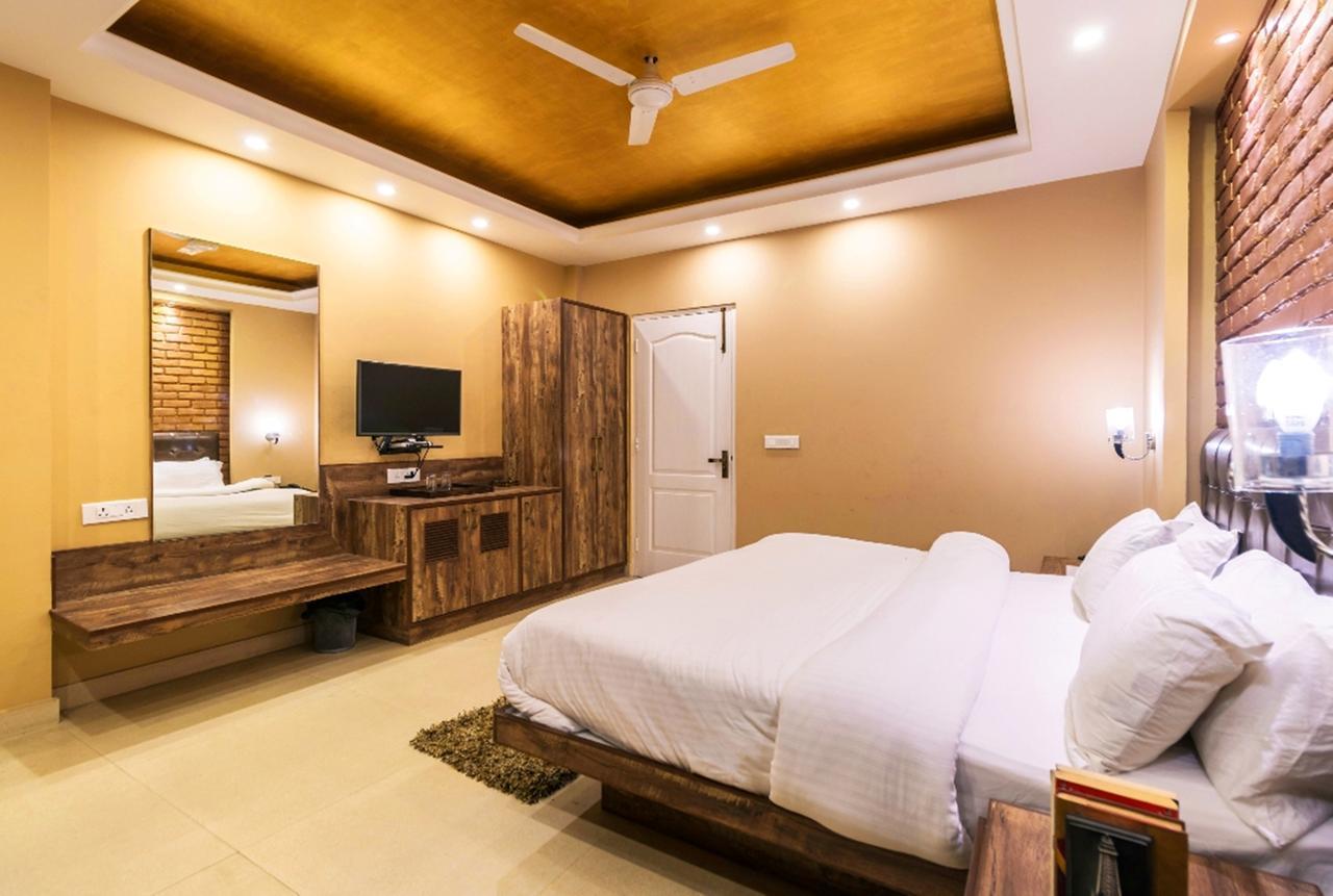 Nirvana Lodge And Lounge Mussoorie Εξωτερικό φωτογραφία