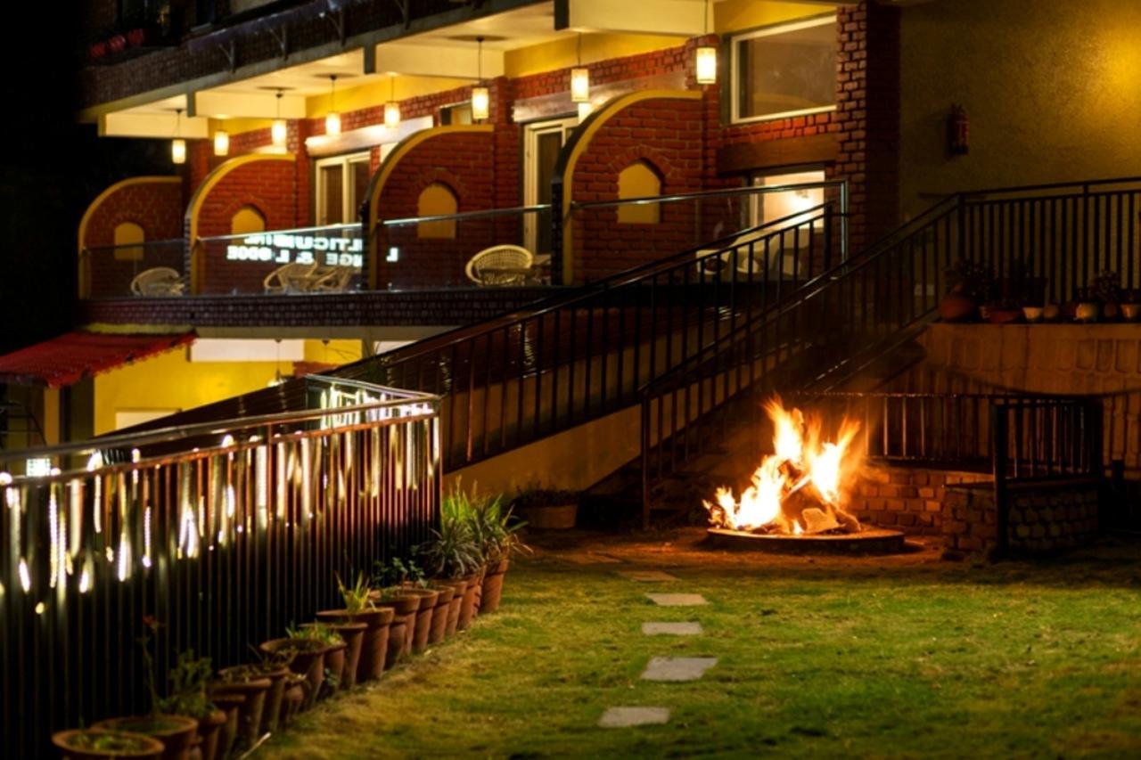 Nirvana Lodge And Lounge Mussoorie Εξωτερικό φωτογραφία