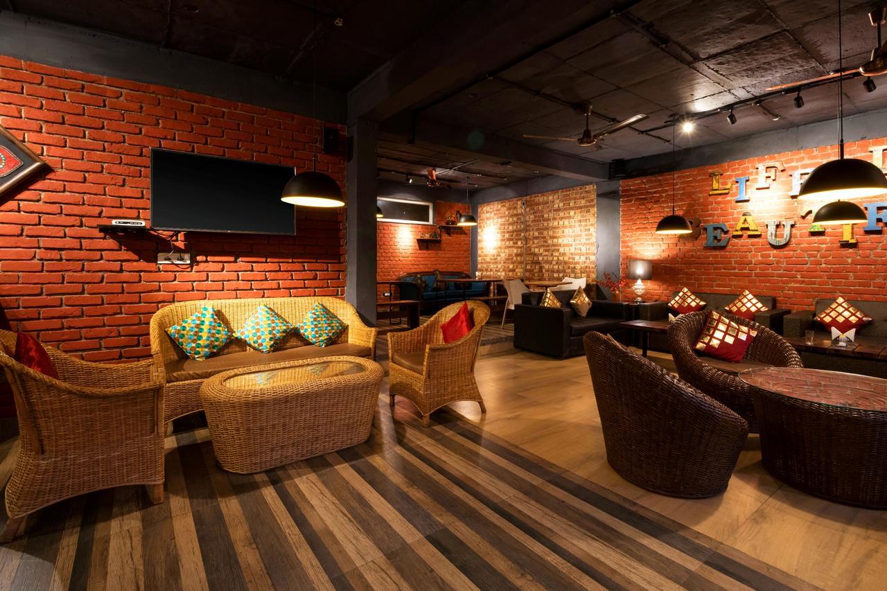 Nirvana Lodge And Lounge Mussoorie Εξωτερικό φωτογραφία