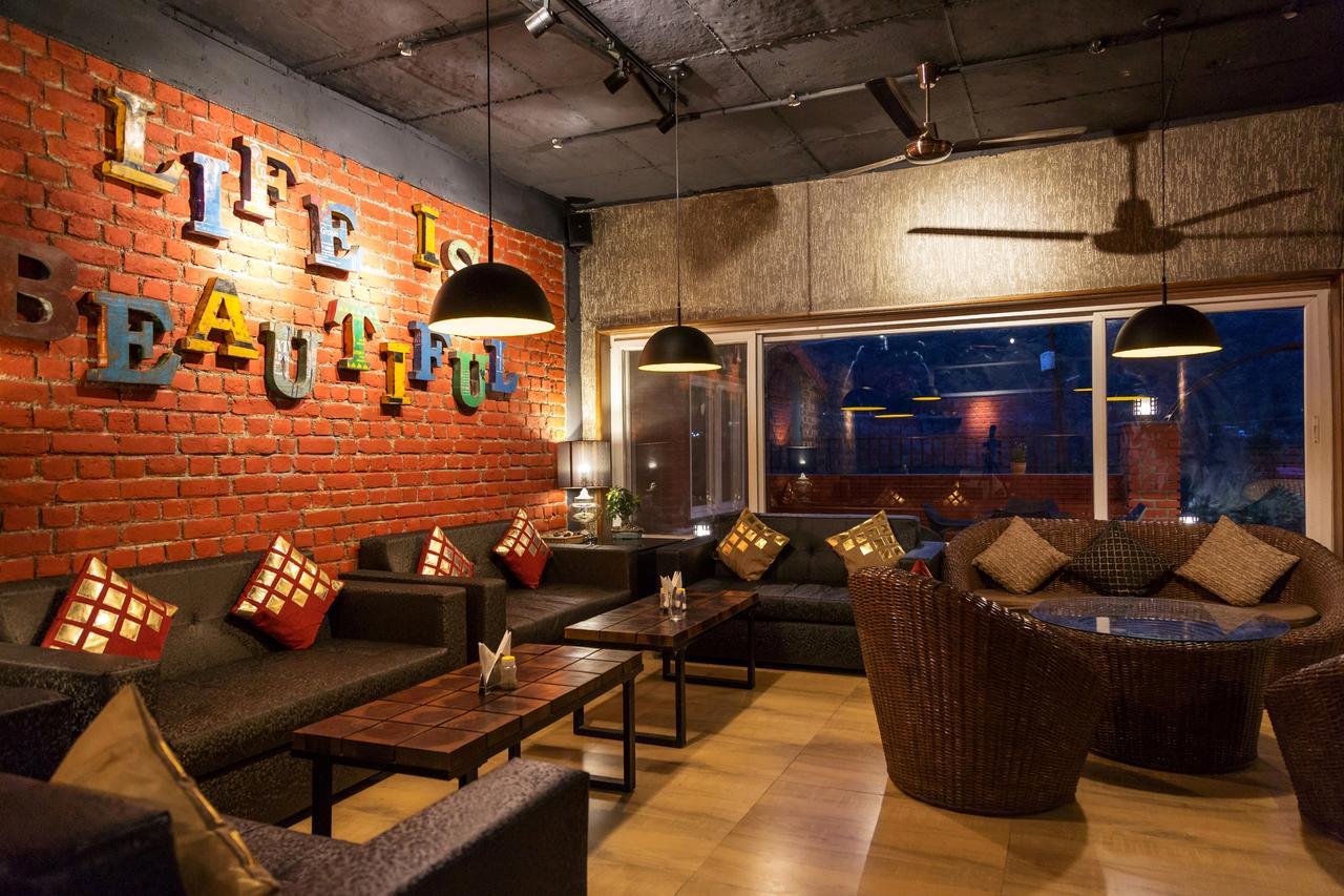 Nirvana Lodge And Lounge Mussoorie Εξωτερικό φωτογραφία