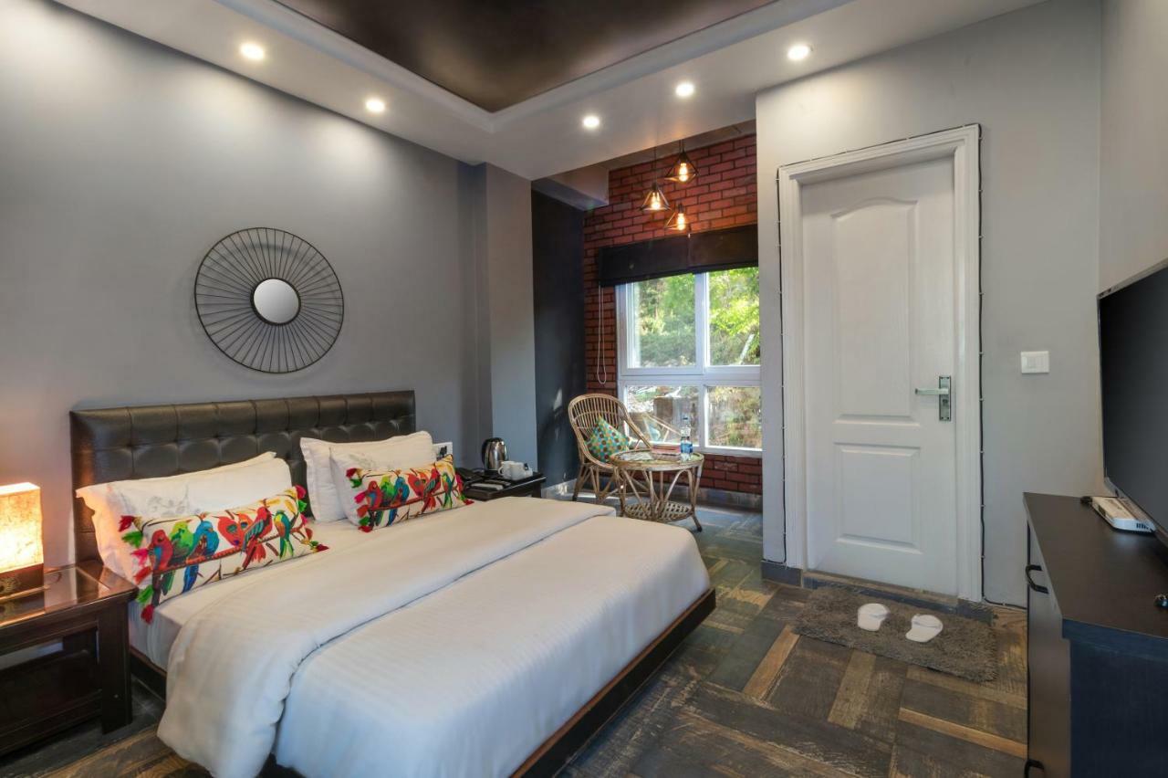 Nirvana Lodge And Lounge Mussoorie Εξωτερικό φωτογραφία